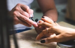 Saskatoon Nail Services Delivery